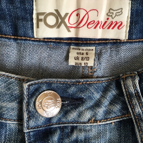 Denim shorts - Picture 3 of 4